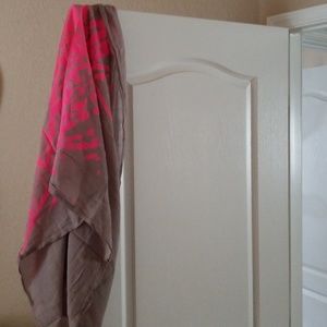 Beautiful Internity scarf